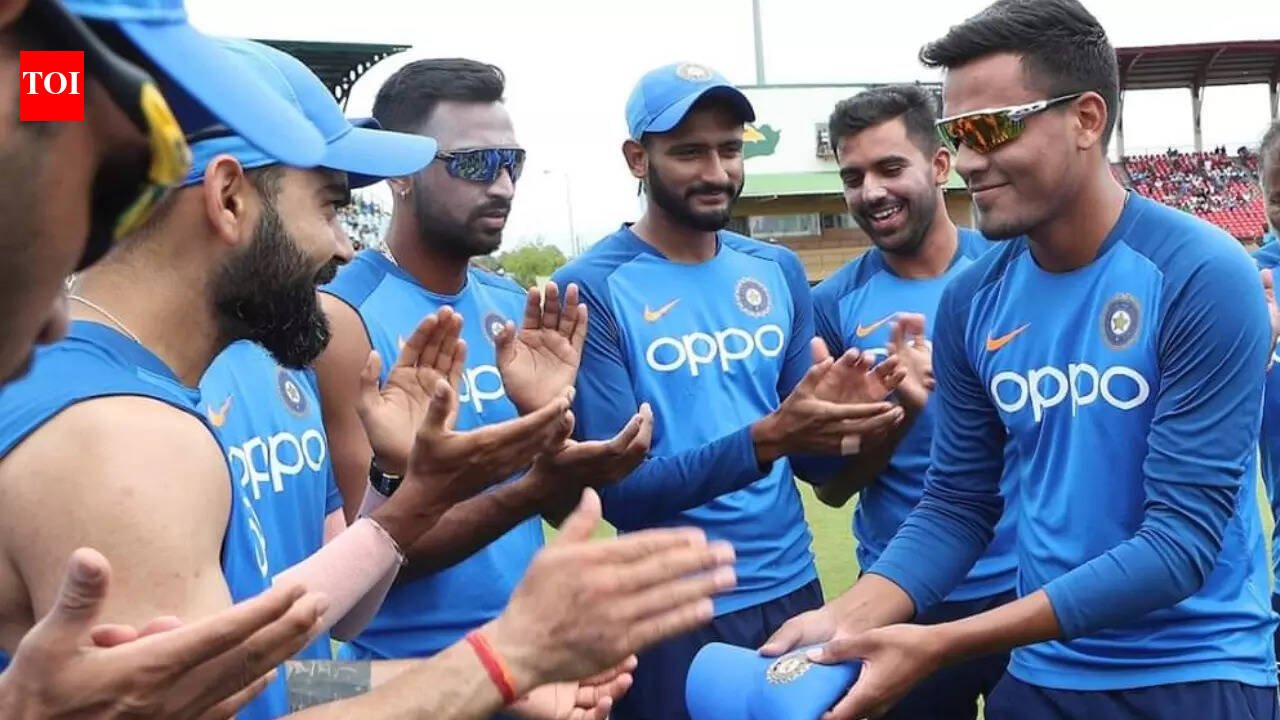 ‘हे कायमचे टिकण्यासाठी नाही’: एमएस धोनीच्या आयपीएल टीममेटने पत्नीपासून घटस्फोटाची घोषणा केली | क्रिकेट बातम्या