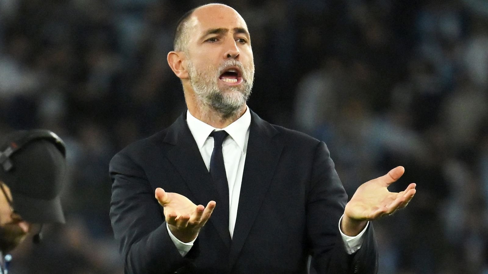 इगोर ट्यूडर: स्पर्स स्पोर्टिंग डायरेक्टर जोहान लॅन्गे यांनी मुख्य प्रशिक्षक म्हणून राहण्यासाठी दार उघडले – परंतु नोकरी टिकवून ठेवण्यासाठी त्याला काय करावे लागेल? | फुटबॉल बातम्या