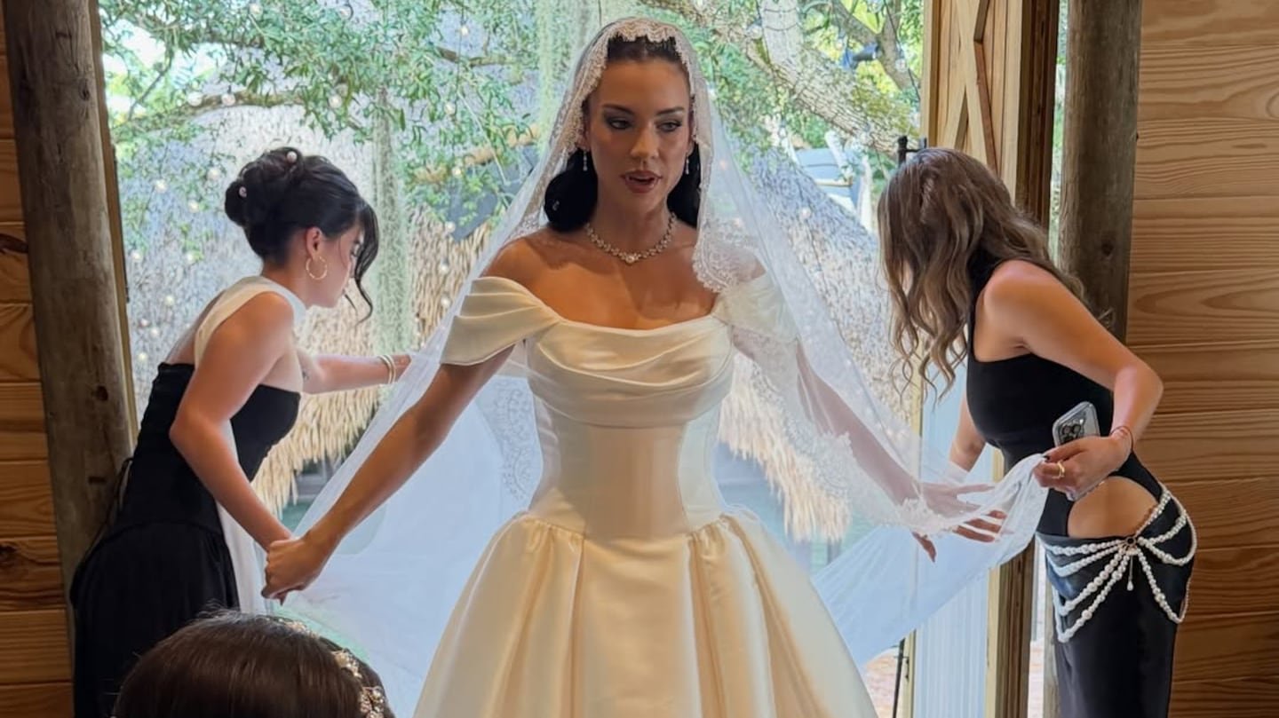 लिंडा लिझ डायझने त्वरीत गर्भवती होण्यासाठी आणि कधीही अयशस्वी होण्यासाठी तिने काय केले ते प्रकट करते