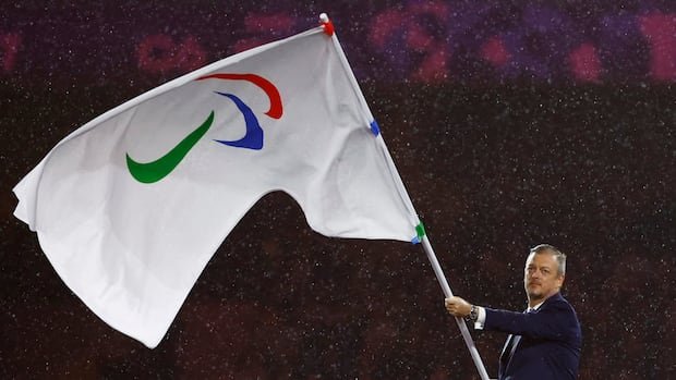 बहिष्काराच्या इशाऱ्यांदरम्यान स्पर्धा करणाऱ्या रशियन खेळाडूंवर IPC ठाम आहे