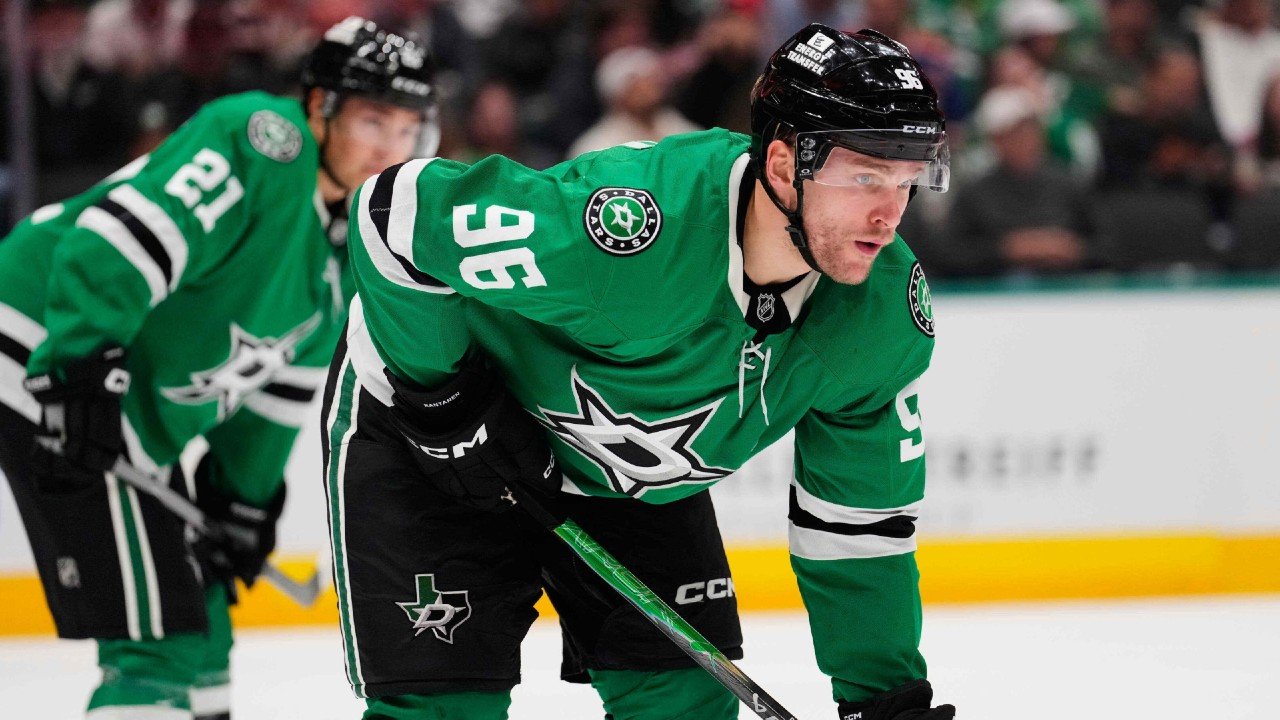 ऑलिम्पिकमध्ये झालेल्या दुखापतीमुळे स्टार मिक्को रंटानेन किमान दोन आठवडे बाहेर राहणार आहे.