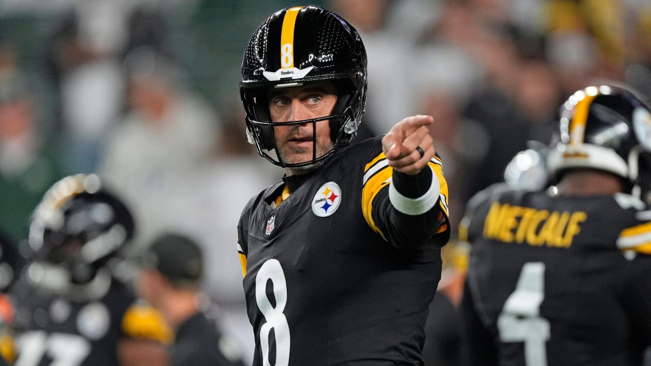 स्टीलर्स जीएम म्हणतात की त्यांना आरोन रॉजर्ससाठी जलद रिझोल्यूशनची अपेक्षा आहे