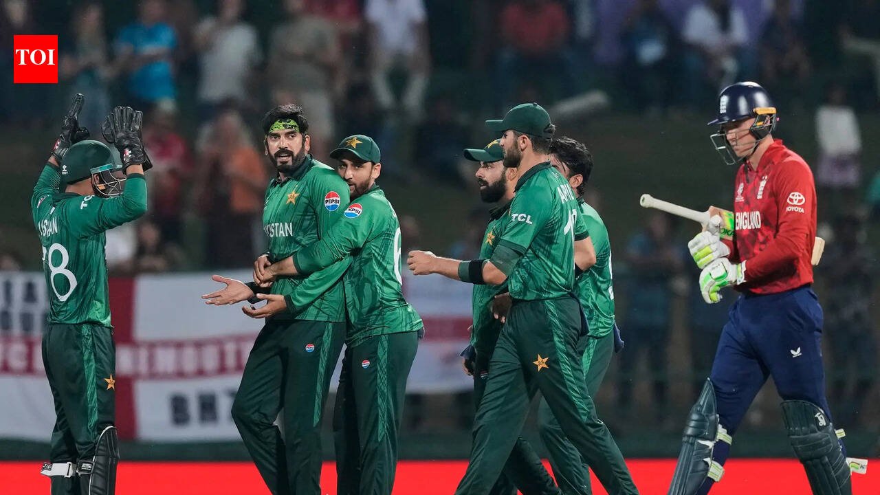 ‘मला पाकिस्तानमध्ये प्रशिक्षकपदी राहायचे नाही’: इंग्लंडच्या माजी कर्णधाराचे स्पष्ट विधान | क्रिकेट बातम्या