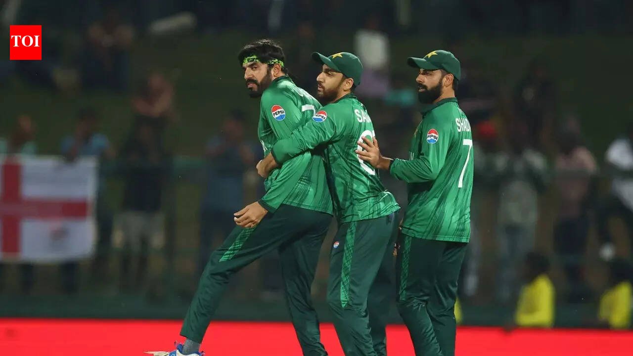 सलमान आघाची पत्नी सबा मंझरची पाकिस्तानी चाहत्यांवर टीका: मला आणि माझा मुलगा विश्वचषक जिंकणार नाही | क्रिकेट बातम्या