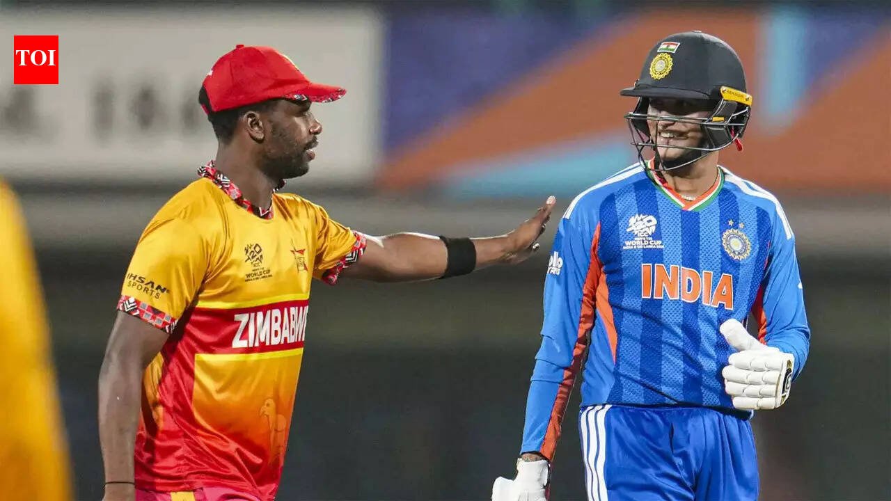 सलामीवीरात अभिषेक शर्माच्या दुर्मिळ बचावात्मक शॉटवर सुनील गावसकर यांनी टीकाकारांची मुस्कटदाबी केली | क्रिकेट बातम्या