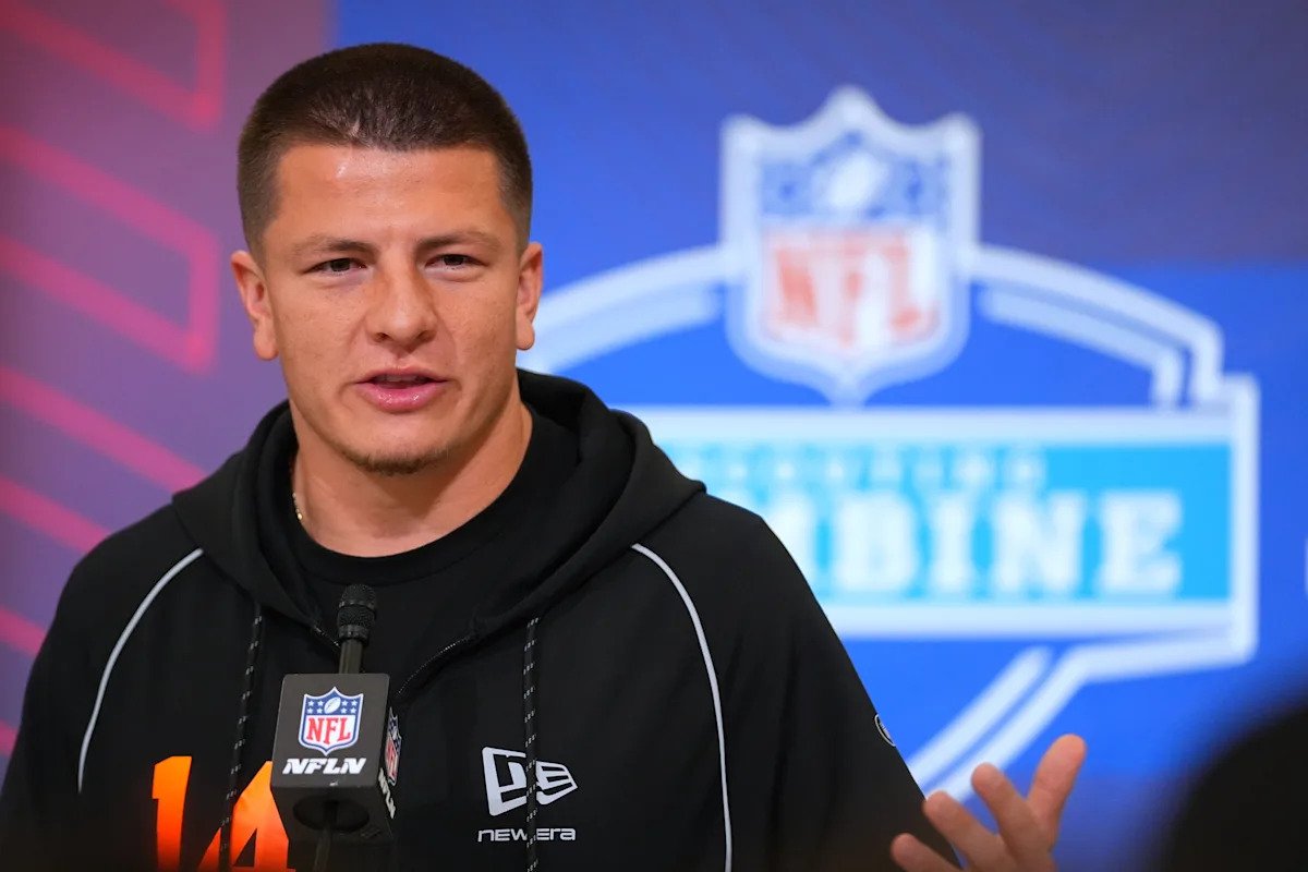 जॉनी मॅन्झिएल व्हँडरबिल्ट क्यूबी प्रॉस्पेक्ट डिएगो पावियाचा मार्गदर्शक म्हणून काम करतो: ‘तो मला काही चांगला सल्ला देत आहे’