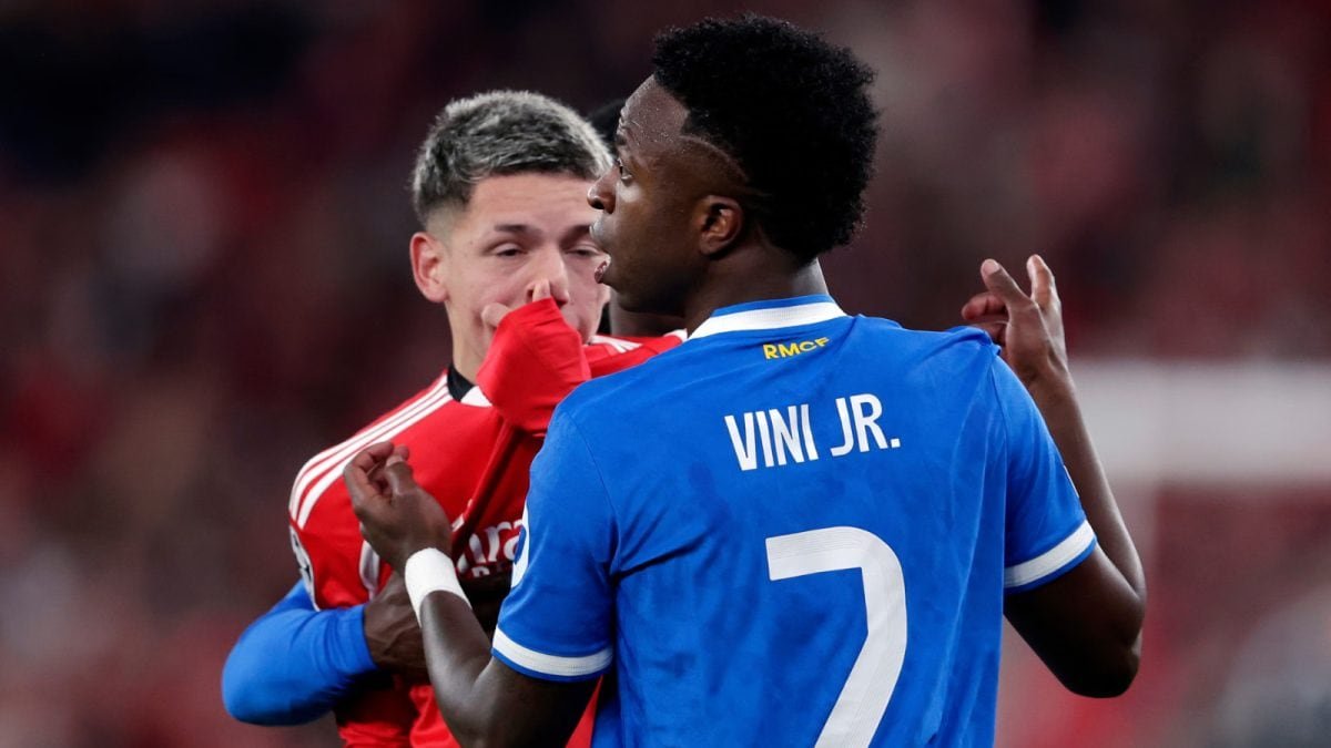 फिफाने विनिशियस कायद्याला मान्यता दिली! वर्णद्वेषविरोधी मोहिमेत तोंड झाकण्यावर बंदी घालण्यासाठी हालचाली – अहवाल | फुटबॉल बातम्या