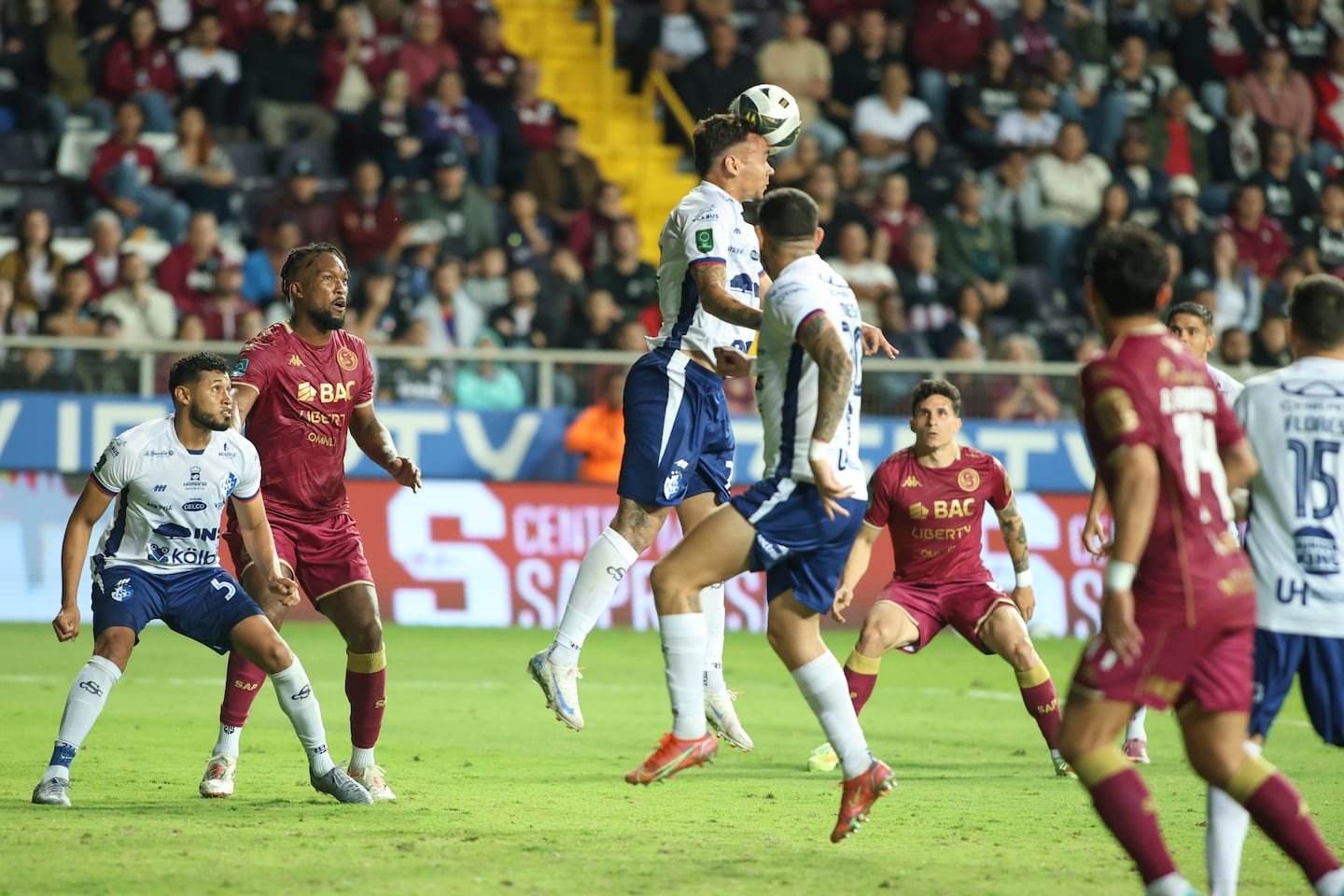 वेळ वाया जाऊ नये म्हणून फुटबॉल नवीन नियम लागू करणार आहे