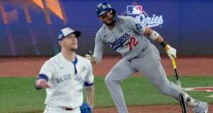 गेम 7 च्या स्टिंगने उत्साही, जेफ हॉफमनने ब्लू जेज बंद होताना अधिक मजबूत पुनरागमन करण्याचे वचन दिले