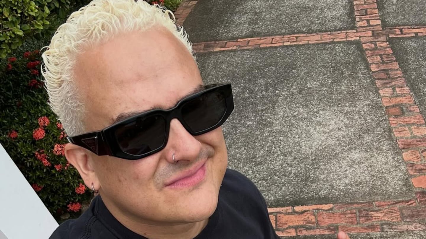 चोचे रोमानो वडील होण्याच्या कठीण गोष्टींबद्दल फिल्टर न करता बोलतो