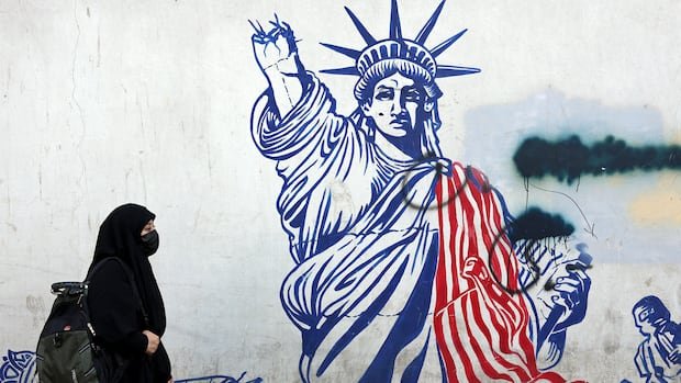 सावध अमेरिकेचे सहयोगी वॉशिंग्टनवर टीका करणे किंवा तेहरानवर हल्ला करणे टाळण्याचा प्रयत्न करतात