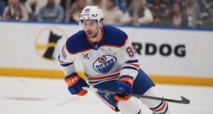 ऑइलर्सने अँड्र्यू मंगियापने आणि ॲलेक रेगुला यांना माफ केले