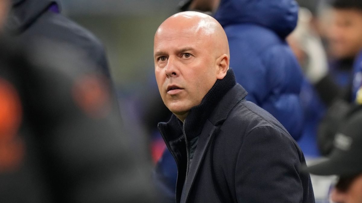 “बहुतेक प्रीमियर लीग सामने पाहण्यास मजा येत नाही,” लिव्हरपूल प्रशिक्षकांना वाटते की सेट-पीस फुटबॉलच्या बातम्यांवर वर्चस्व गाजवतात