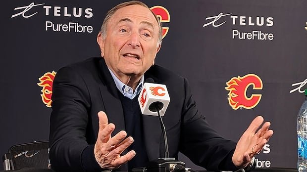 ऑलिम्पिकमधील अमेरिकन पुरुष हॉकी संघावर झालेली टीका ‘दुर्दैवी’ असल्याचे बेटमनचे म्हणणे आहे.