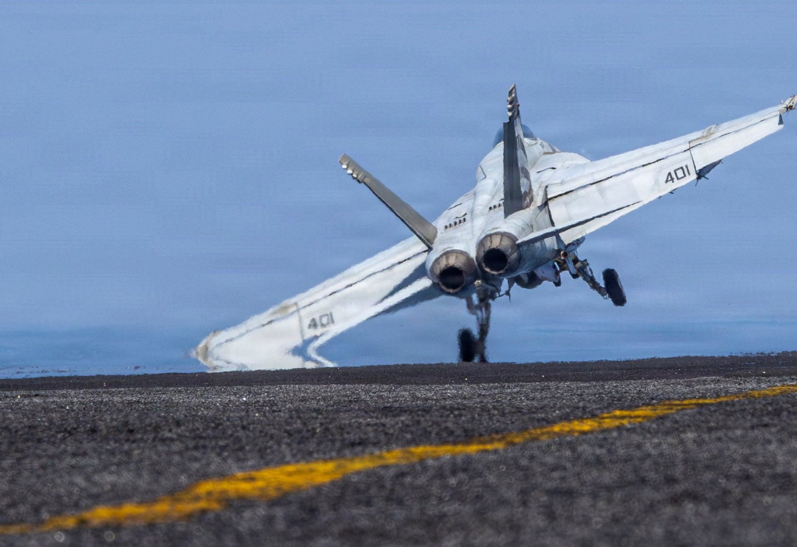 अमेरिका इराणशी युद्ध करत आहे आणि ते जमिनीवर बूट ठेवणार आहे का? | डोनाल्ड ट्रम्प बातम्या