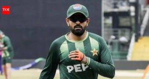 बाबर आझम आणि इतर चार जणांना बांगलादेशविरुद्धच्या एकदिवसीय सामन्यांसाठी पाकिस्तानच्या संघातून वगळण्यात आले आहे. क्रिकेट बातम्या