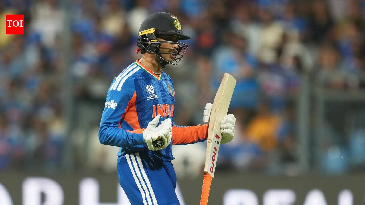 भारत विरुद्ध इंग्लंड उपांत्य फेरीतील आणखी एका अपयशानंतर अभिषेक शर्मा सोशल मीडियावर मेम्स करतात क्रिकेट बातम्या