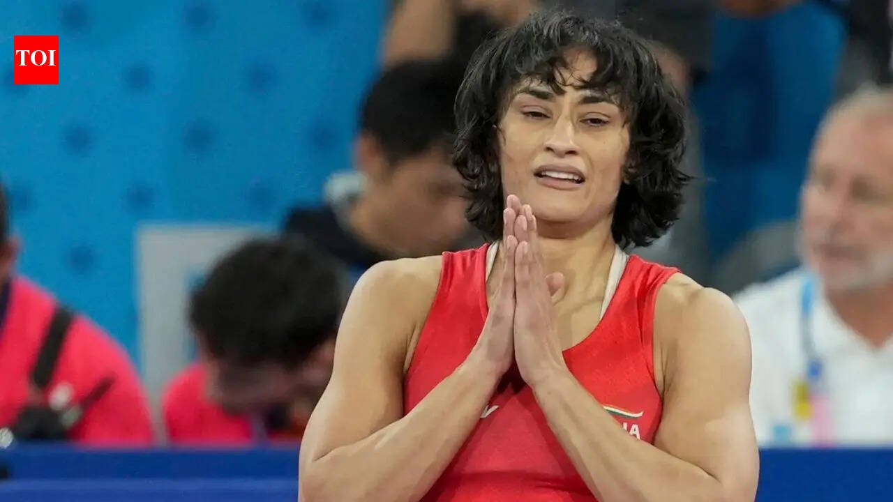 विनेश फोगट: जागतिक कुस्ती प्राधिकरण (UWW) विनेश फोगट विरुद्धच्या लढाईत WFI ला पाठिंबा देते | अधिक क्रीडा बातम्या
