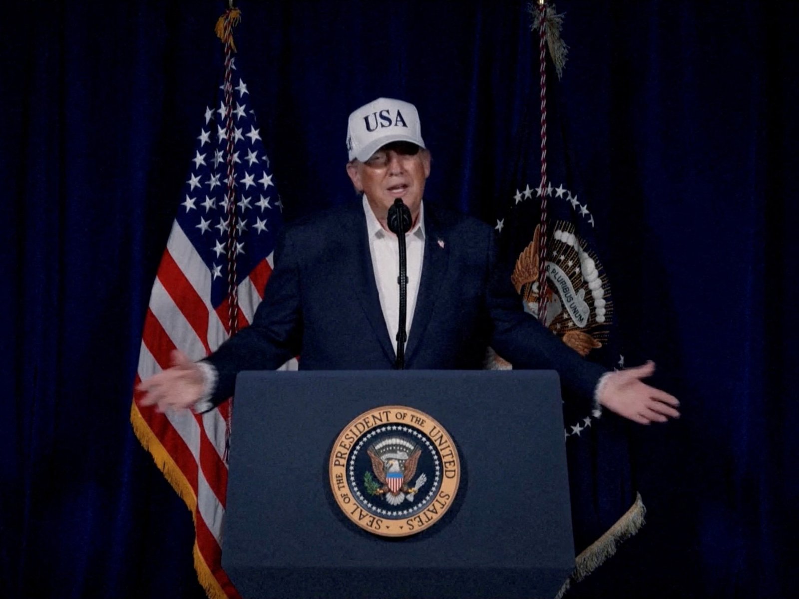 ट्रम्प यांनी इराणवर हल्ला सुरू ठेवण्याची शपथ घेतली आहे, असे म्हटले आहे की डोनाल्ड ट्रम्पच्या बातम्यांनुसार आणखी अमेरिकन सैनिकांचा मृत्यू होण्याची शक्यता आहे