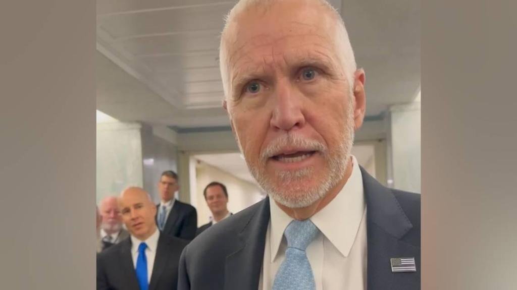 अलीकडील हत्यांनंतर जीओपी ट्रम्प इमिग्रेशन क्रॅकडाऊनवर डगमगते – मर्क्युरी न्यूज