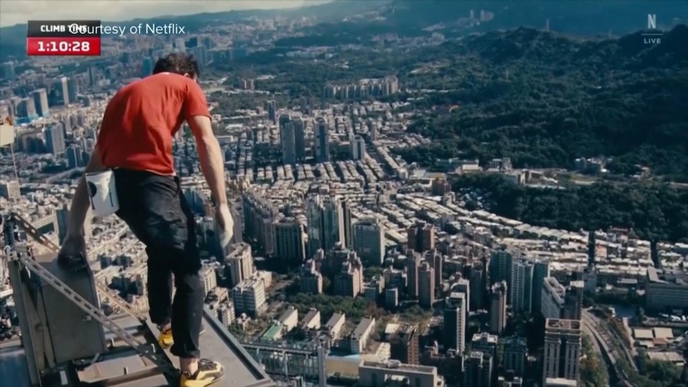 पहा: अमेरिकन गिर्यारोहक नवीन उंची गाठतो