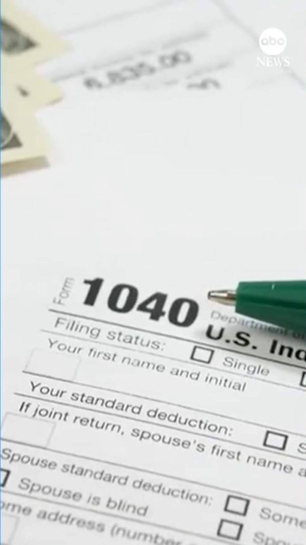 व्हिडिओ प्रस्तावित अब्जाधीश कर डेमोक्रॅट विभाजित करतो