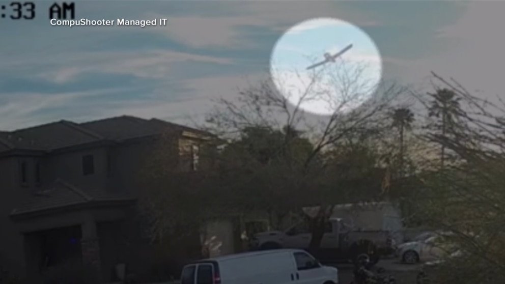 पहा: फिनिक्स परिसरात छोटे विमान कोसळले