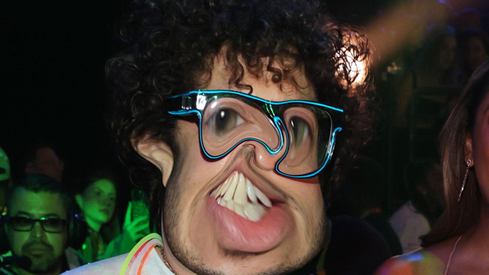 सेलिब्रिटी स्क्रॅम्बल — वाढदिवसाच्या तारेचा अंदाज लावा!