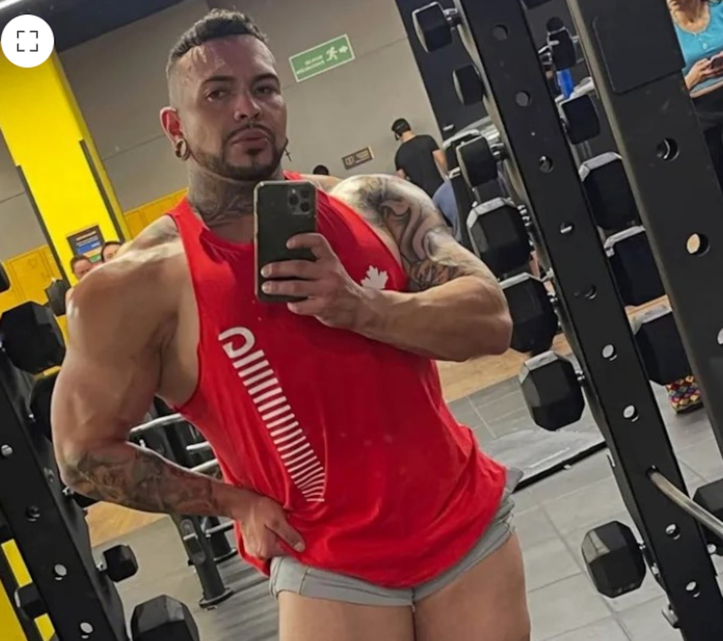 बॉडीबिल्डर जुआन सेबॅस्टियन अँझोला वयाच्या 22 व्या वर्षी जिममध्ये कोसळून मरण पावला