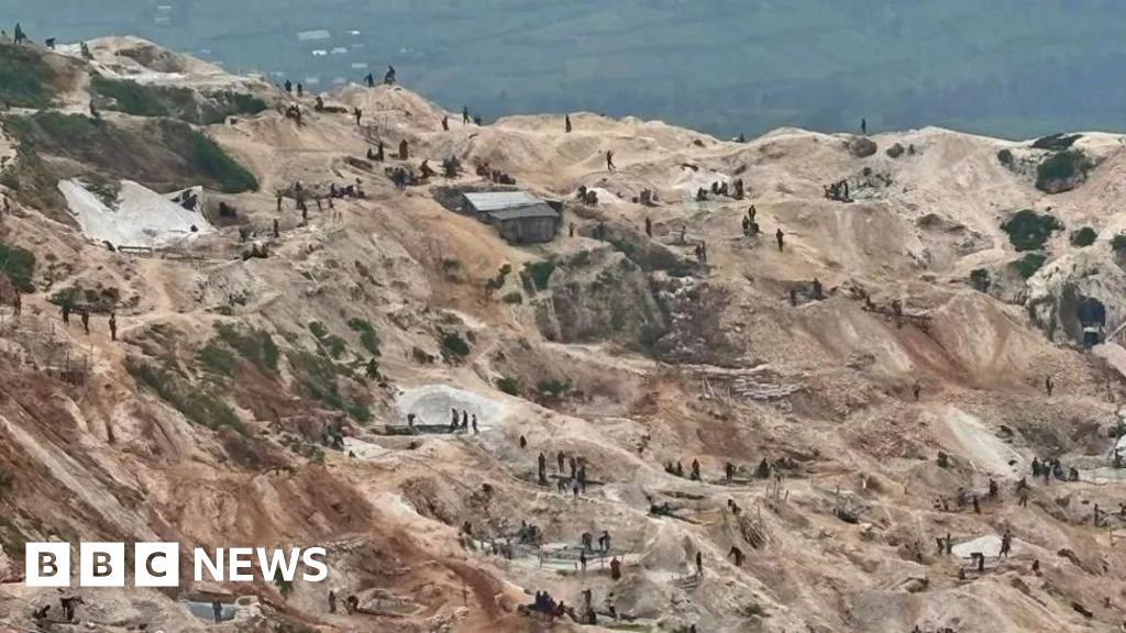 बंडखोरांच्या ताब्यातील खाणीत भूस्खलनात 200 लोक ठार झाल्याचे डीआर काँगोचे सरकार म्हणते