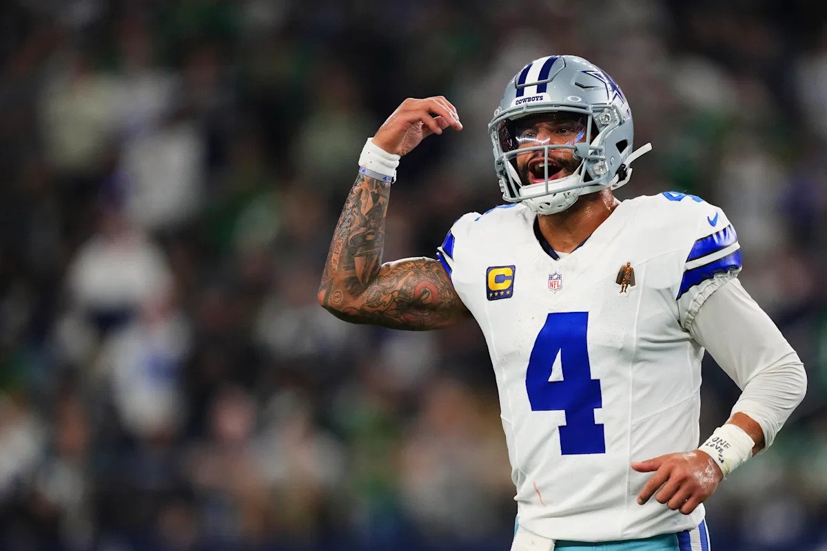 काउबॉयने 21-पॉइंटच्या कमतरतेतून ईगल्स, जेरी जोन्स आणि सह. आशा आहे की त्यांनी 2025 च्या हंगामातील सूक्ष्म जग पाहिले