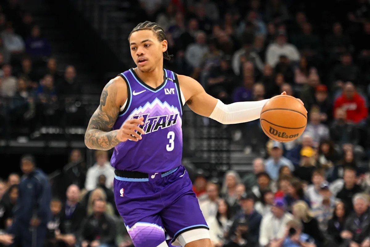 जॅझ जी किएंटे जॉर्ज डाव्या घोट्याला मोचलेल्या रॅप्टर्सविरुद्ध रविवारच्या सामन्यासाठी बाहेर असल्याचे सांगण्यात येत आहे.