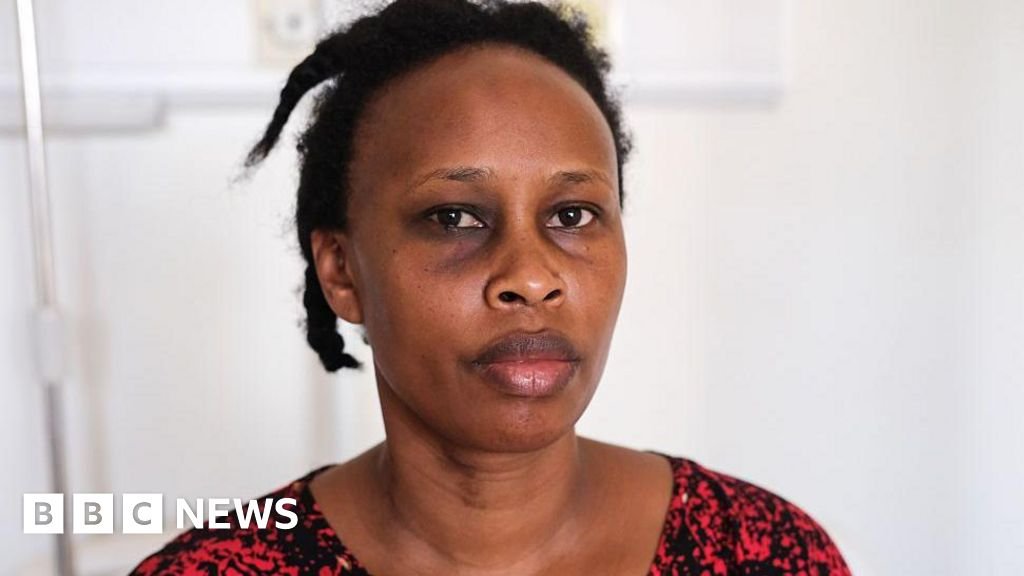 युगांडाचे लष्करी प्रमुख मुहुझी कैनेरुगाबा यांनी बॉबी वाइनच्या पत्नीवर लष्करी हल्ल्याचा इन्कार केला आहे.