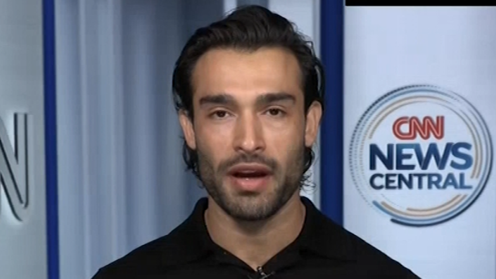 अमेरिका, इस्रायली हल्ल्यांदरम्यान सॅम असघारी इराणमधील कुटुंब आणि मित्रांशी बोलतो