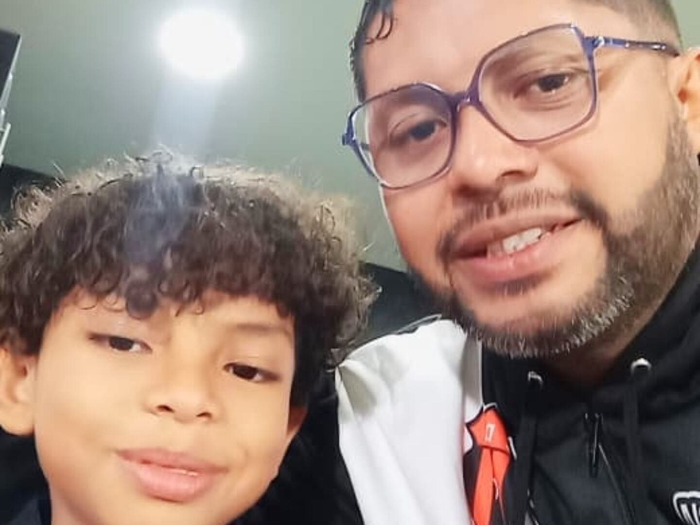 बुडलेल्या मुलाच्या वडिलांसोबत अल्जुएलन्सचे एक सुंदर खाते होते