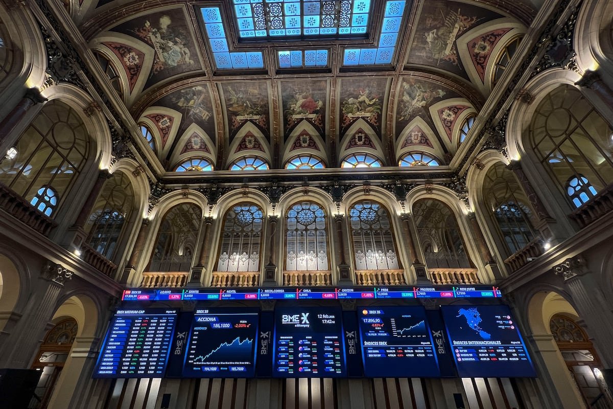 युरोपीय शेअर बाजारांनी तंत्रज्ञानाच्या आघाताचा प्रतिकार करण्याचा प्रयत्न केला आर्थिक बाजार