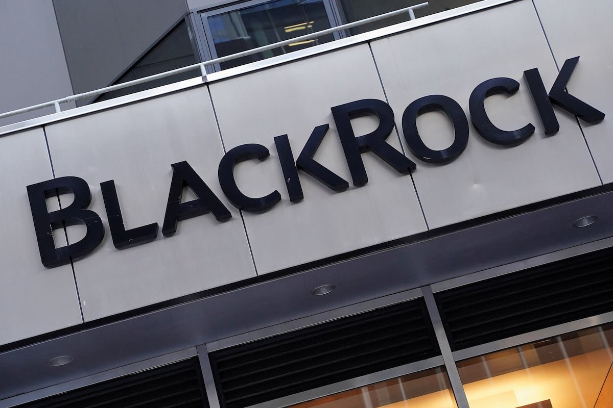 BlackRock ने $22 अब्ज खाजगी कर्ज निधीची परतफेड मर्यादित केली, धोक्याची घंटा वाजली | आर्थिक बाजार