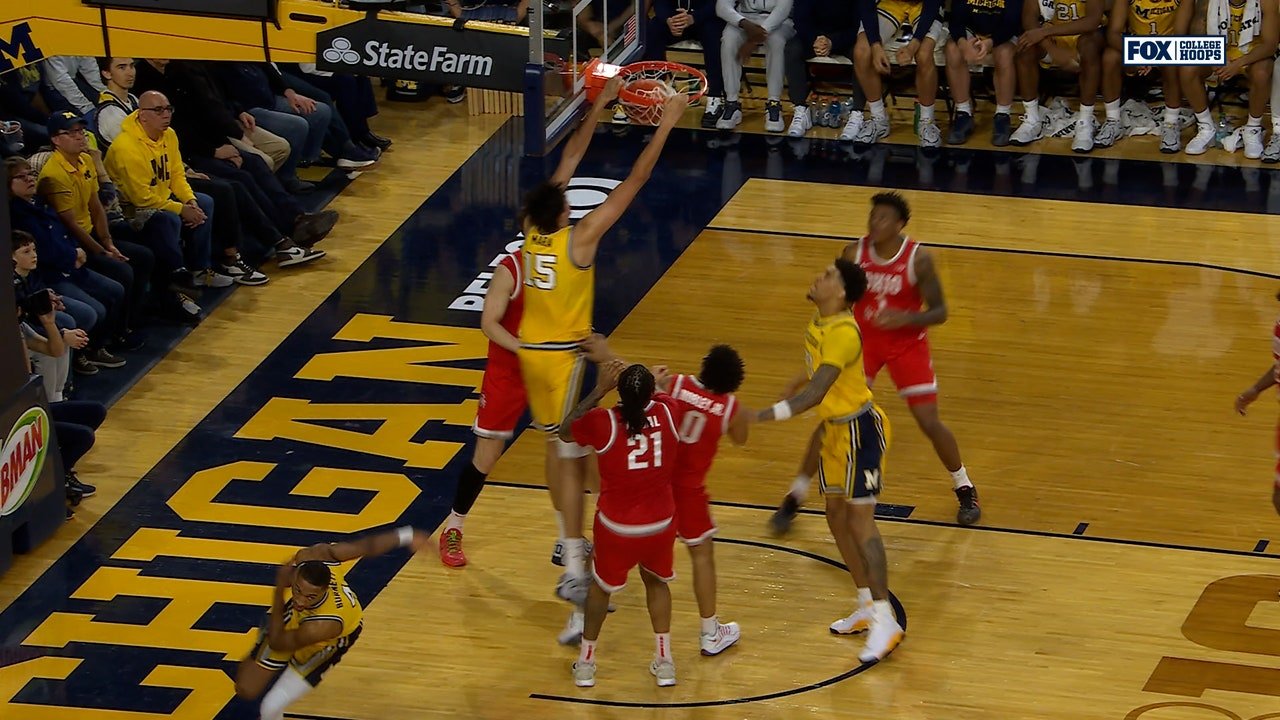 ओहायो स्टेटवर मिशिगनची आघाडी वाढवत अडे मारा पुटबॅक स्लॅमसाठी धावत आहेत