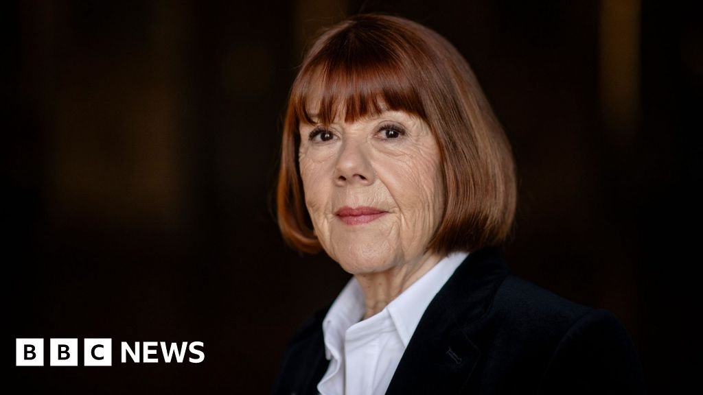 गिझेल पेलिकोटने बीबीसीला सांगितले: मी भीतीने चिरडले आहे – पण मला राग येत नाही