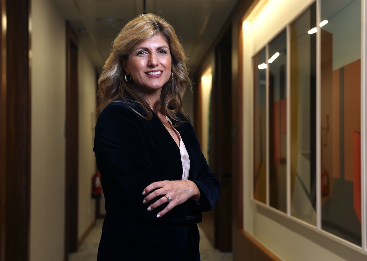 सारा कॅटानिया (जेपी मॉर्गन प्रायव्हेट बँकिंग): “जग विखंडित होण्याच्या दिशेने विकसित होत आहे ज्यावर आपण नियंत्रण करू शकत नाही” | आर्थिक बाजार