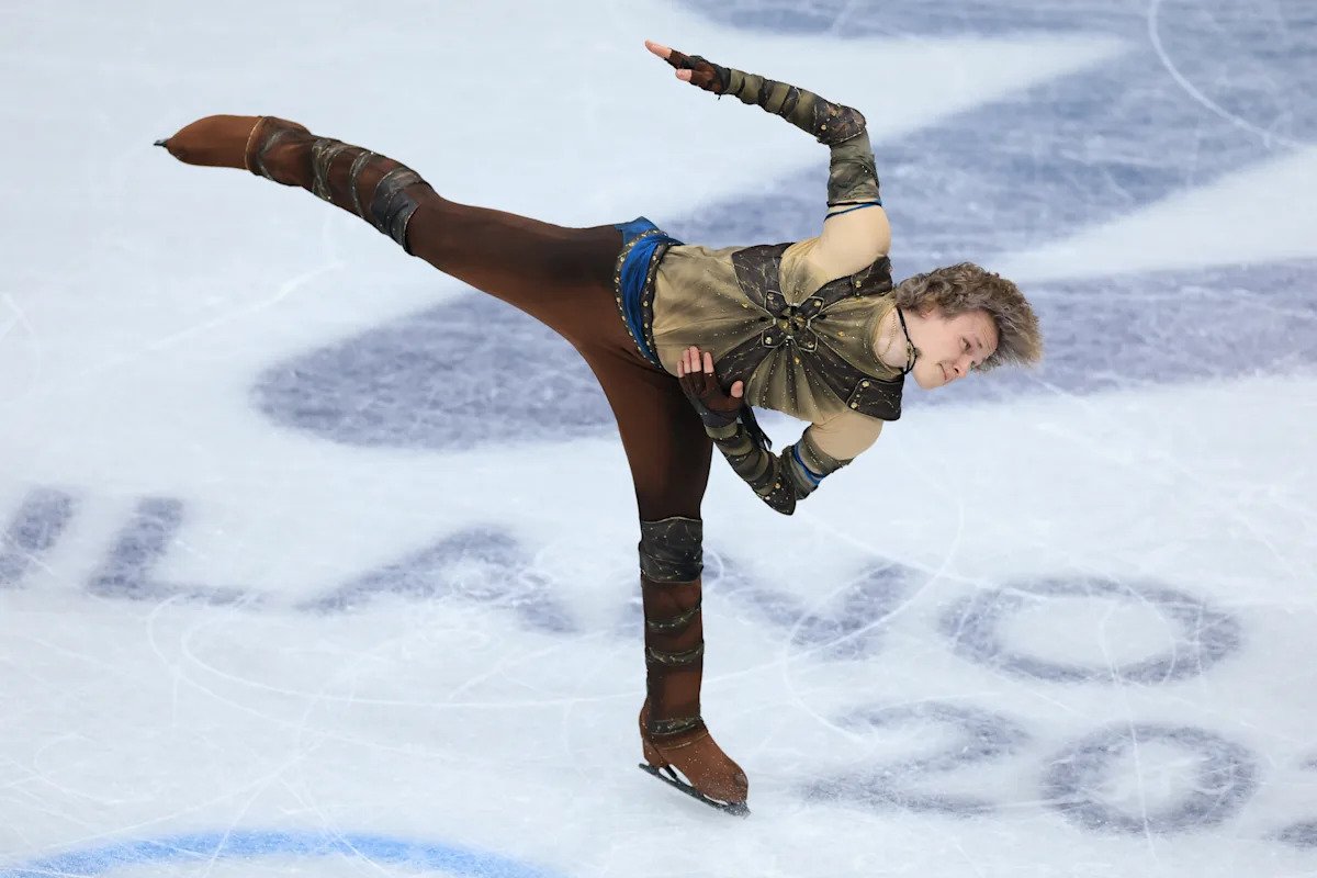 2026 हिवाळी ऑलिंपिकमध्ये इल्या मालिनिन आणि टीम यूएसए पुरुषांच्या फिगर स्केटिंग फ्री स्केटमध्ये स्पर्धा कशी पहावी