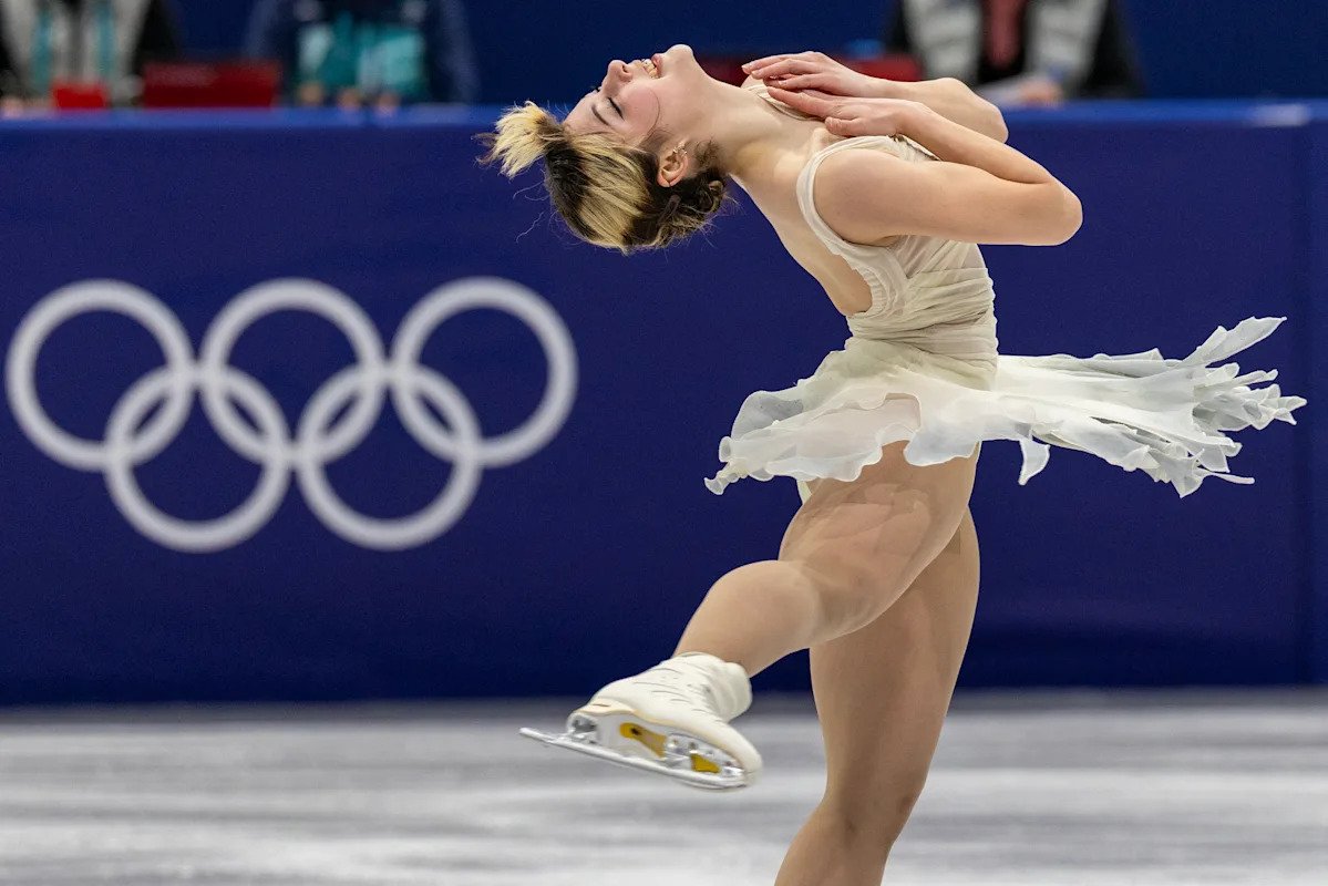 मिलान कॉर्टिना: हिवाळी ऑलिंपिकमध्ये आज काय पहायचे — महिलांचे मोफत स्केट; यूएसए, कॅनडा हॉकीच्या सुवर्णपदकासाठी खेळतात (2/19)