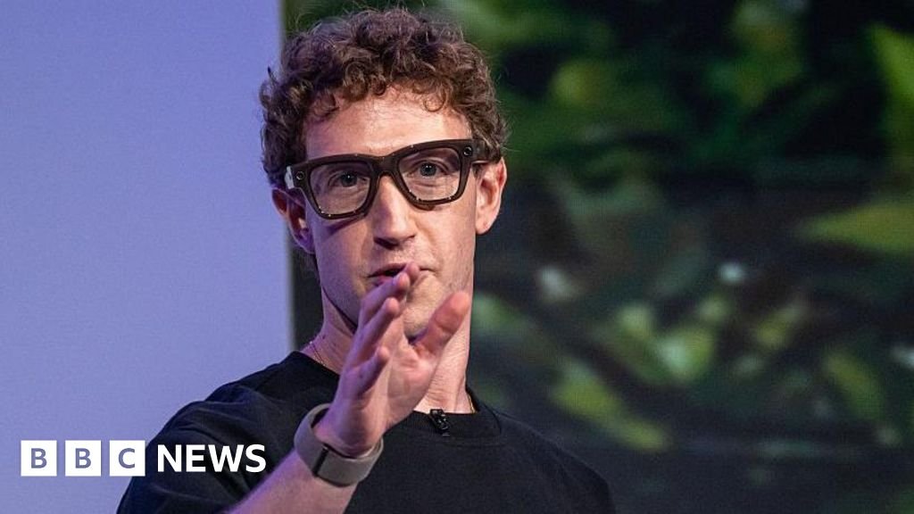 आयोजक एआय चष्म्यांचे अंतरंग व्हिडिओ पाहणाऱ्या कामगारांद्वारे मेटाशी संवाद साधतात