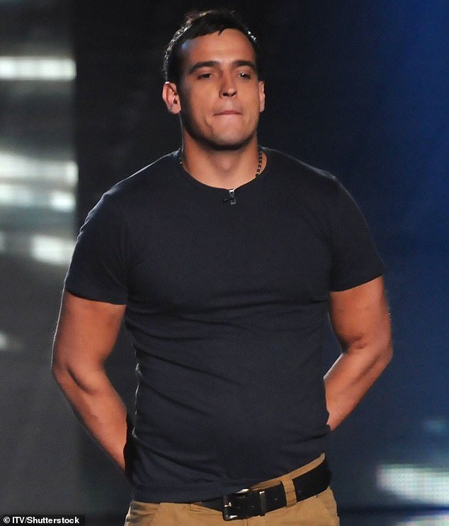 एंट अँड डिसें टीव्ही शोवर £1 मिलियन जिंकल्यानंतर गुन्ह्याच्या जीवनात उतरलेल्या एका बिल्डरने हा शो “माझ्यासोबत घडलेली सर्वात वाईट गोष्ट” असल्याचे म्हटले आहे.