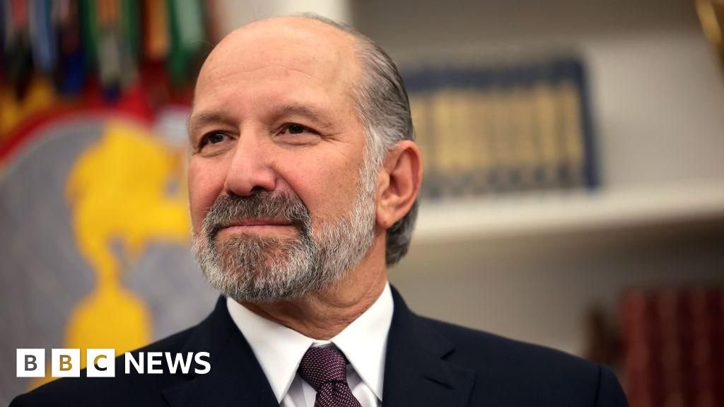 यूएस कॉमर्स सेक्रेटरी लुटनिक एपस्टाईन यांनी बेटाला भेट देण्याची योजना आखली होती, ईमेल्स दाखवतात