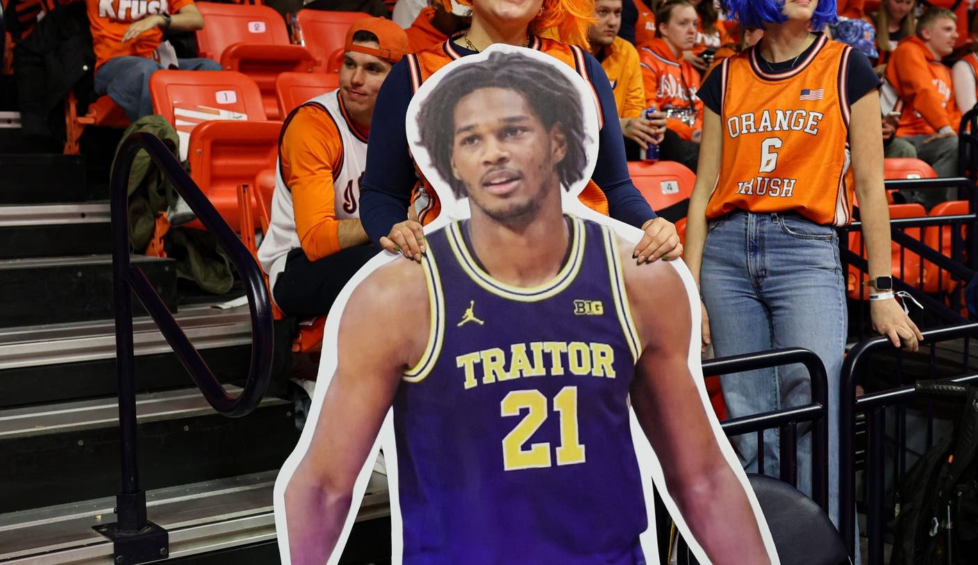 फोटो कॅप्शन: मिशिगनच्या इलिनॉयच्या बिग टेन-क्लिंचिंग मार्गावर एक नजर