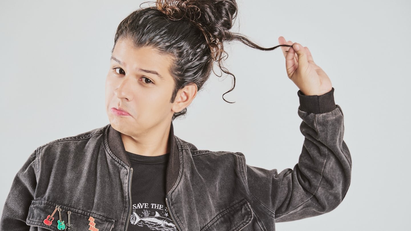 डेव्हिस नुनेजने रेडिओ ओमेगामध्ये नवीन नोकरी स्वीकारल्यानंतर रेप्रेटेलमध्ये त्याचे भविष्य स्पष्ट केले