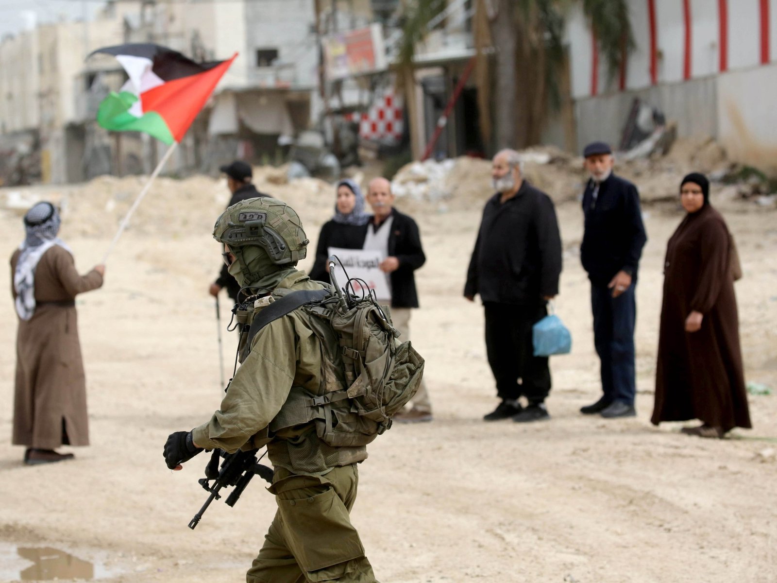 ब्लड टेक: नरसंहार अंडरपिन करण्यात मदत करण्यासाठी यूके इस्रायली स्पायवेअरचा वापर | इस्रायल-पॅलेस्टाईन संघर्ष बातम्या