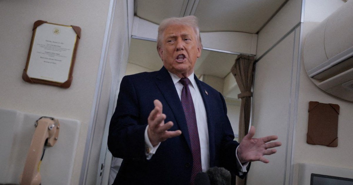 ट्रम्प म्हणतात की त्यांनी दक्षिण कोरियावर 25% शुल्क वाढवले आहे व्यवसाय आणि अर्थव्यवस्थेच्या बातम्या