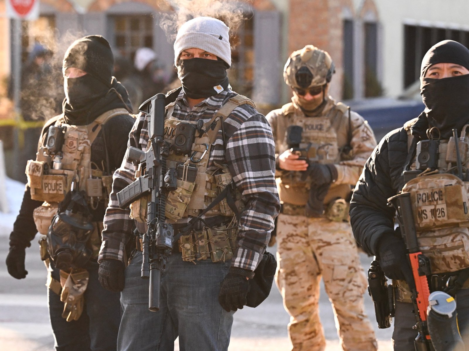 ICE चा सामना करत आहात? डोनाल्ड ट्रम्पच्या आपल्या कायदेशीर अधिकारांबद्दल आपल्याला काय माहित असणे आवश्यक आहे ते येथे आहे